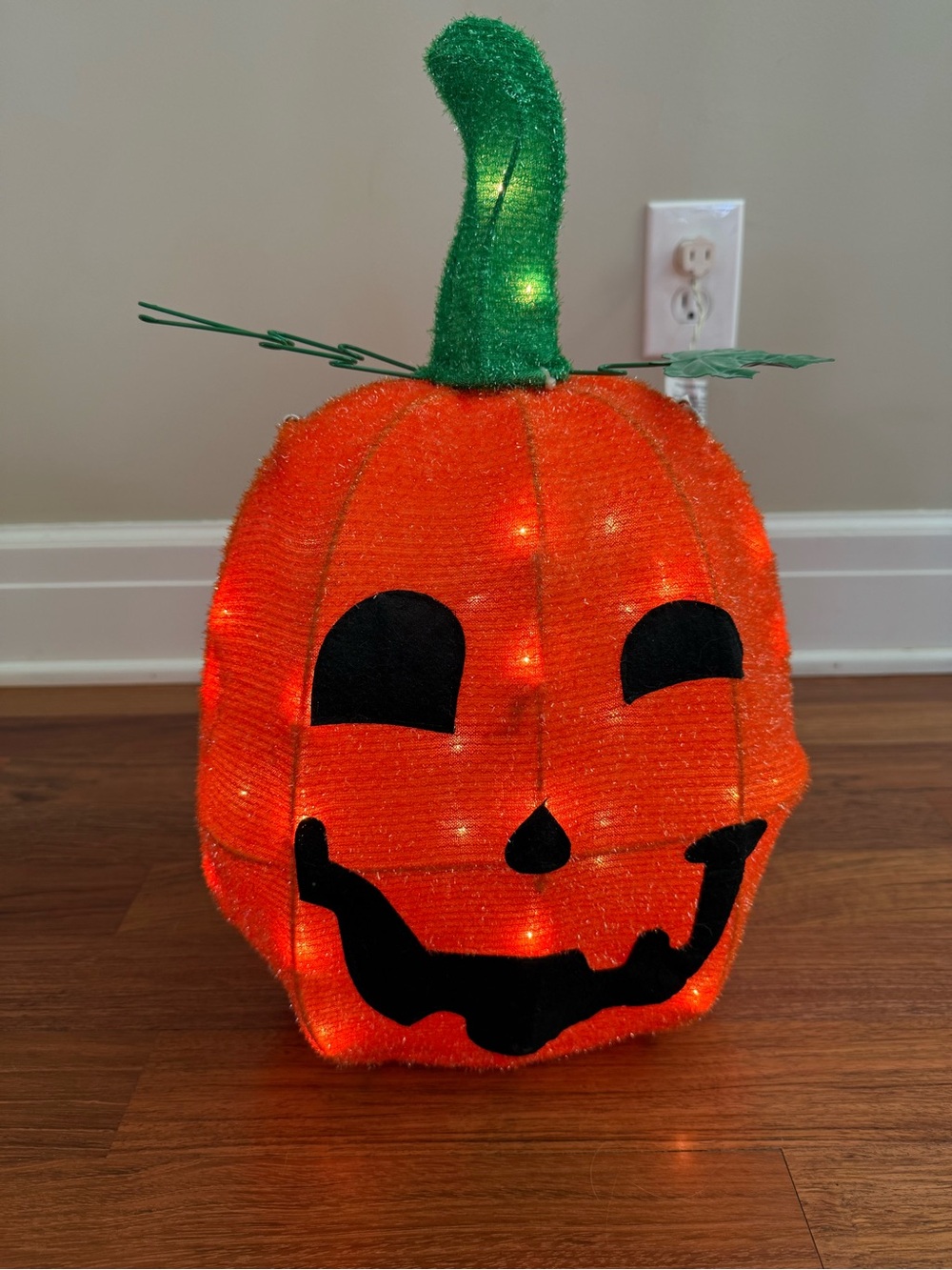 Lighted Harvest Pumpkin Décor - Orange & Green